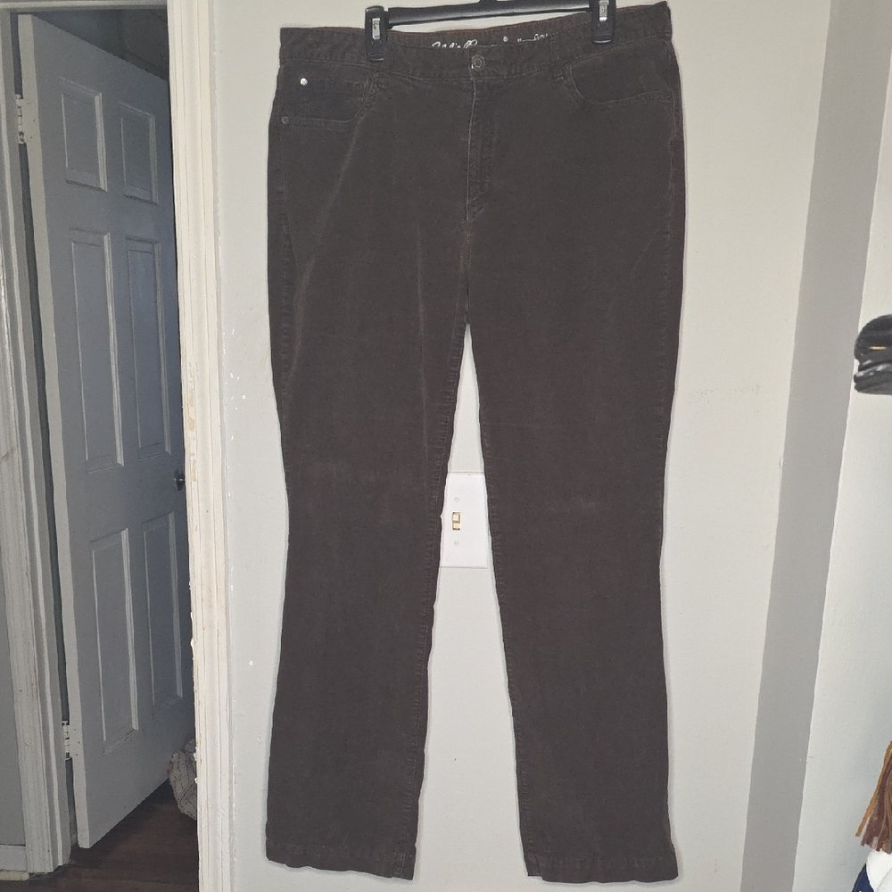 Eddie Bauer Women's Chocolate Curvey Boot Cut  Corduroy Pants Size 18 Cotton